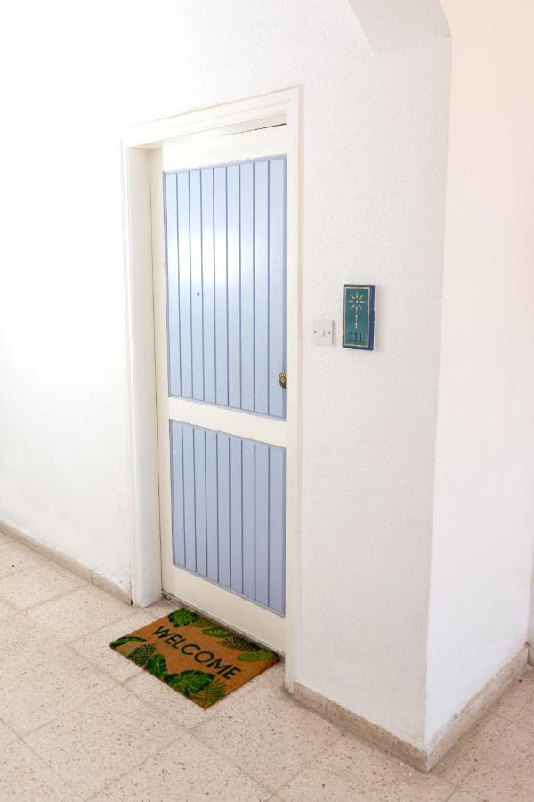 Always Welcome! Near Beach, Cml Swimming Pool Paphos Extérieur photo
